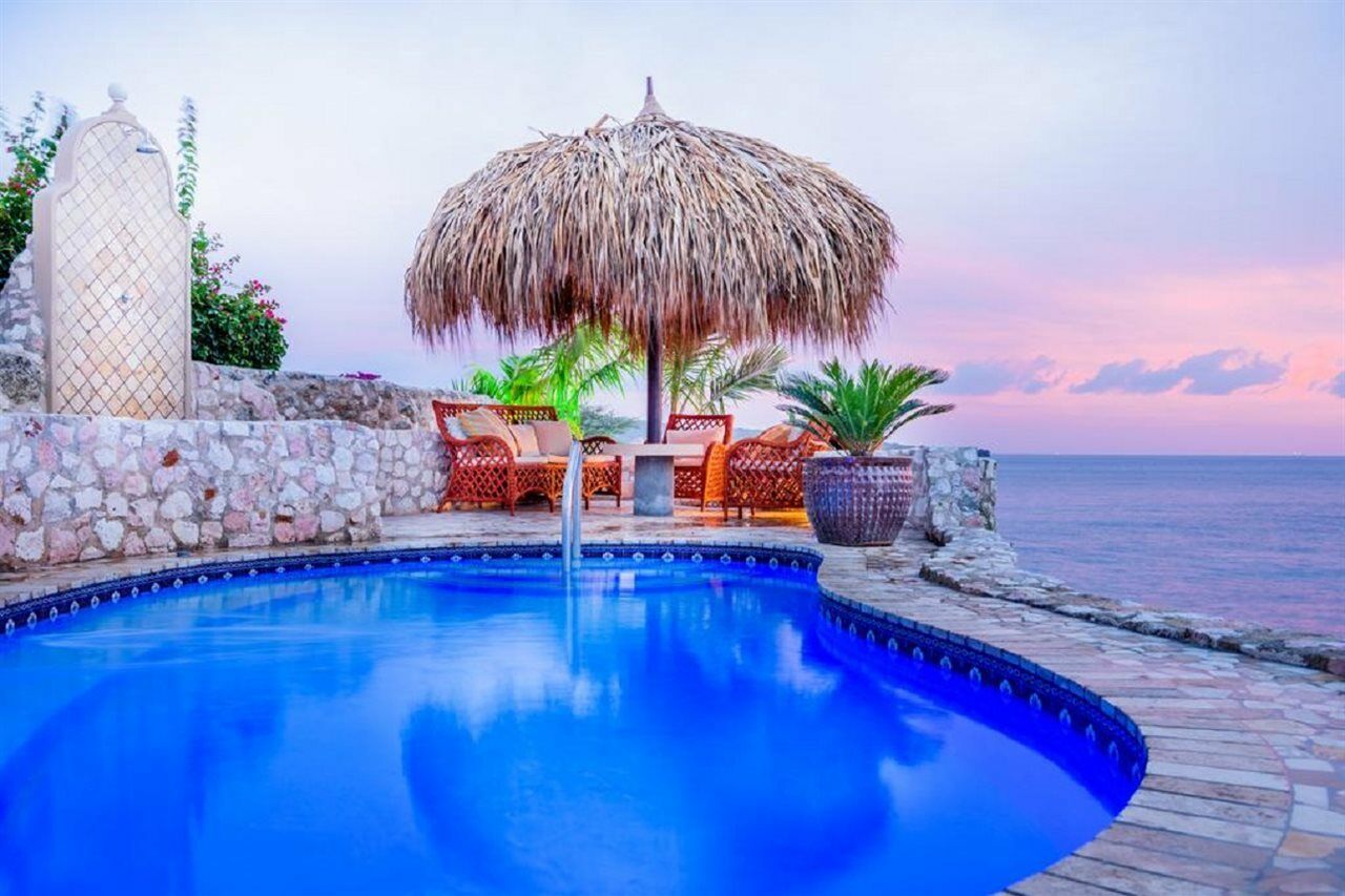 Lagun Blou Dive And Beach Resort Экстерьер фото